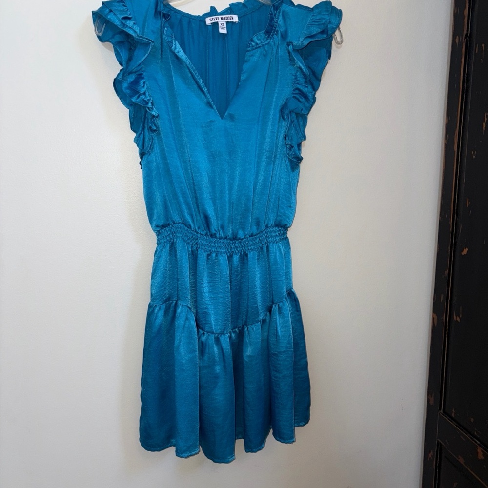 Steve Madden Vibrant Teal Satin Dress with Ruffle Detail